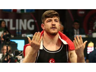 Büyükşehir’in Pehlivanı Ertürk, Avrupa Şampiyonu Oldu