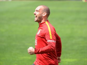 Galatasaraylı Taraftarlardan Wesley Sneijder Protestosu