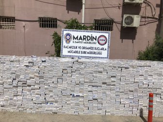 Mardin’de 4 Ayrı Araçtan 76 Bin 800 Paket Kaçak Sigara Ele Geçirildi