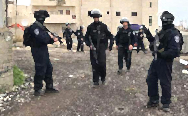 İsrail'den 14 Filistinliye gözaltı