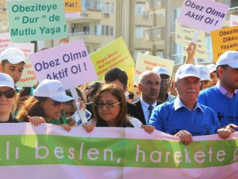 Gaziantep Büyükşehir Belediye Başkanı Fatma Şahin Obezite İçin Yürüdü
