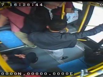 Gaziantep'te Halk Otobüslerindeki Yankesicileri Güvenlik Kameraları Ortaya Çıkardı