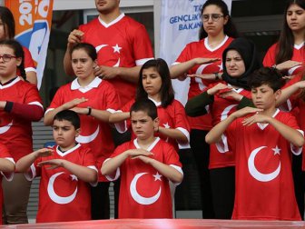 Samsun'da İstiklal Marşı'nı İşaret Diliyle Söylediler