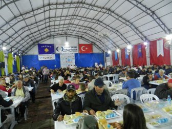 Kosova Priştine'de İlk İftar Heyecanı