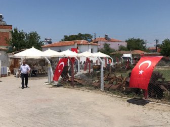 Akhisar, Şehidi Başçavuş Fevzi Kıral'ı Bekliyor