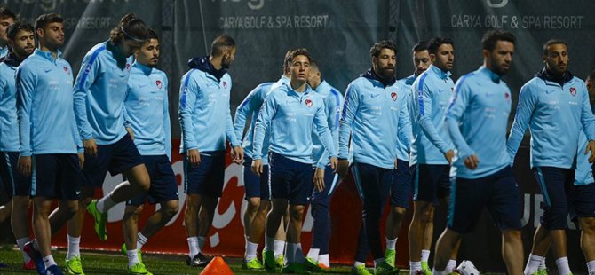Türk Milli Takımı Makedonya Maçı öncesi toplanıyor