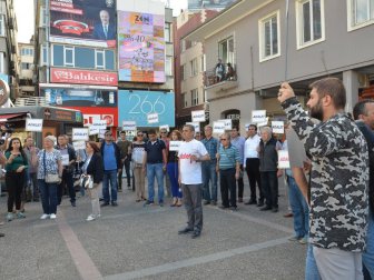 Balıkesir'de CHP’den ‘Adalet İçin Duralım’ Eylemi