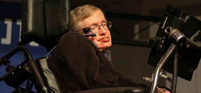 Hawking'den şaşırtan Trump Açıklaması