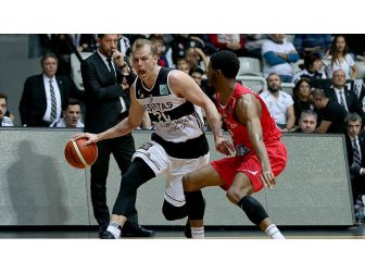 Roll Maccabi İle Anlaştı