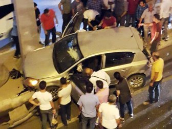 Şanlıurfa'da Kamyon Trafikteki Araçların Arasına Daldı: 4 Yaralı