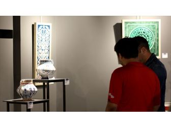 'Gelenekli Osmanlı Çinileri Sergisi' Açıldı