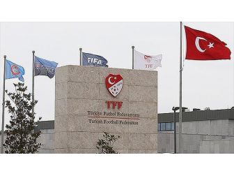 Fenerbahçe'de 6 Futbolcunun Sarı Kart Görmesi PFDK Kapısını Araladı