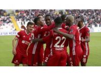 Sivasspor'un Yüzü Evinde Güldü