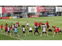 A Milli Futbol Takımı İran'ı Konuk Ediyor