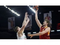 Anadolu Efes Tibor Pleiss'ı Kadrosuna Kattı