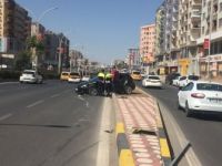 Diyarbakır-Şanlıurfa Yolunda Trafik Kazası: 2 Yaralı