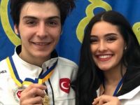 Milli Sporcular Akalın ve Kelly Buz Pateninde Altın Madalya Kazandı