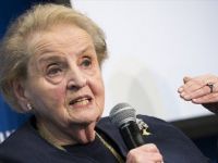 Madeleine Albright: 'Trump Putin için Adeta Bir Hediye'