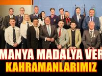 Almanya'da 4 Türk'e 'Kahramanlık Madalyası'