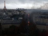Başkent Paris'teki Son Gösterin Faturası Ağır Oldu