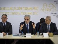 Ab Komisyonu Üyesi Stylianides'dan Sığınmacılar için flaş karar