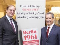 'Berlin 1961' Kitabı Türkçe’ye Çevrildi