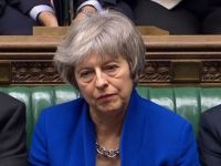Theresa May Parlamentodan Güvenoyu Aldı
