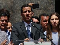 Guaido, Maduro'yu Devirebilmek İçin Askerlerle Görüşüyor