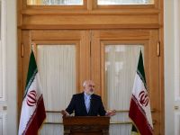 İran Ruhani Zarif'in İstifasını Kabul Etmedi