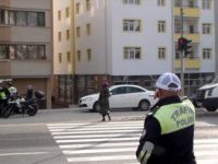 Emniyetten Yayalara 'Yaya Geçidi' Uyarısı