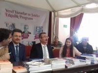Yaprak Türkeli 16 YAŞINDA 3 KİTABI VAR