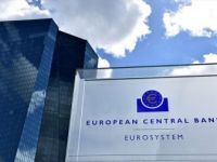 ECB'den Faiz Artışını Erteleme Sinyali