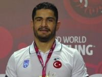 Avrupa Güreş Şampiyonası'nda Taha Akgül Altın Madalya Kazandı