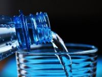 Prof. Dr. Oğuz: 'Ses Sağlığınız İçin Günde 2 Litre Su İçin'