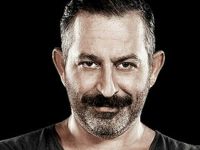 Cem Yılmaz yandaşlara isyan etti: 1 tane oyumuz var!