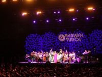 ABD'li müzik grubu Pink Martini İstanbul'da Konser Verdi