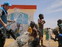 Öğrencilerden "Yaşama Sende Destek Ol" Sloganıyla Afrika'ya 'Can Suyu'