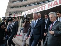Milli Savunma Bakanı Akar Kılıçdaroğlu'nu Ziyaret Etti