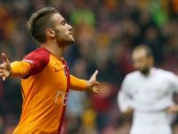 Galatasaray Yunus Akgün İle Sözleşmeyi Uzattı