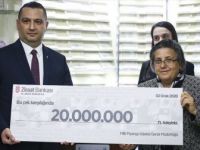 Yılbaşı Çekilişinin İki Talihlisi İkramiyelerini Aldı