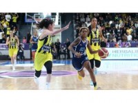Basketbolda Kadınlar Türkiye Kupası Fenerbahçe Öznur Kablo'nun