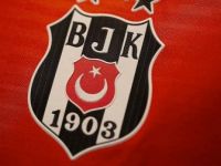 Beşiktaş Kulübü: 'Bir Futbolcu ve Bir Kulüp Çalışanında Kovid-19 Testi Pozitif Çıktı'