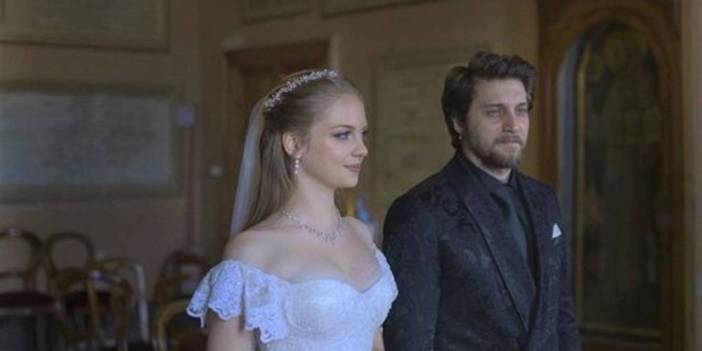 2 yıldır birlikte olan İpek Filiz Yazıcı ile Ufuk Beydemir Roma'da evlendi