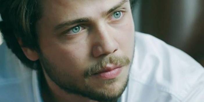 Tolga Sarıtaş herkesi üzdü. Hayranlarına kötü haberi bizzat kendi duyurdu