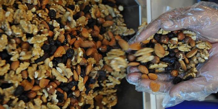 İnternetten kuru yemiş, kuru gıda satmak istiyorum. Yasal şartları nelerdir? Hangi belgelere ihtiyaç duyulmaktadır? Nasıl bir yol haritası izlemek gerekir?