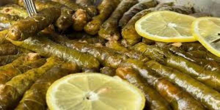 Sarmanın Lezzetini Bozan Hata! Aşçılar Sarma Pişirirken Asla Önermiyor