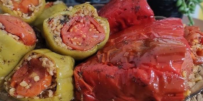 Dağılmayan Biber Dolması Pişirmenin Yolu! İçinin İyi Pişmesi İçin Deneyin