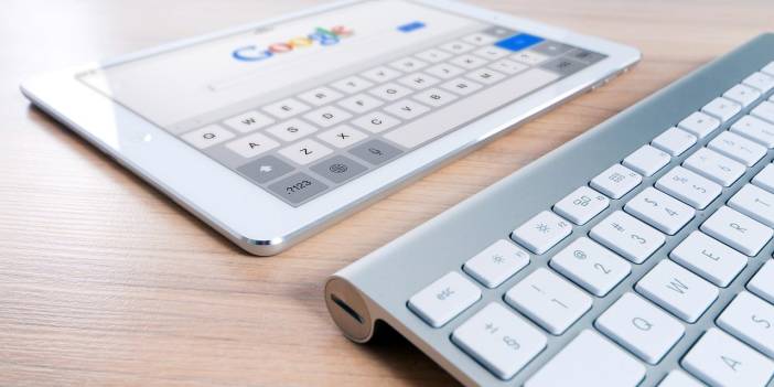 Google Sansürü Tepki Çekiyor: Bağımsız Haber Siteleri Keşfet’ten Dışlandı