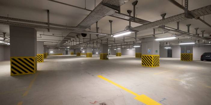 Balçova'nın yıllardır beklediği otopark hizmete açıldı: Araçtan inen doğrudan metroya geçiyor