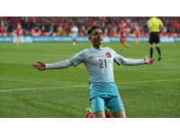 Emre Mor'un Transfer Bilmecesine Noktayı Menajeri Koydu